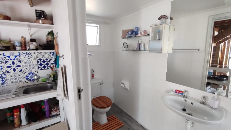 1 Bedroom Property for Sale in Stilbaai Wes Western Cape